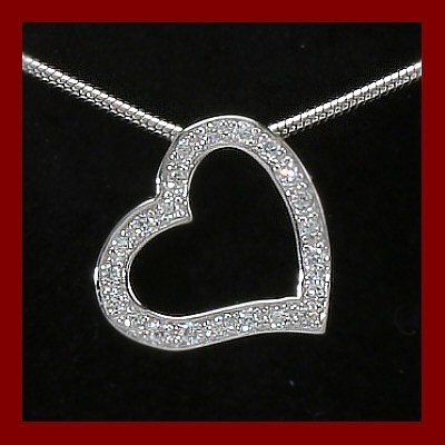 Pendente / Pingente de prata 925 com pedras zircão (coração)