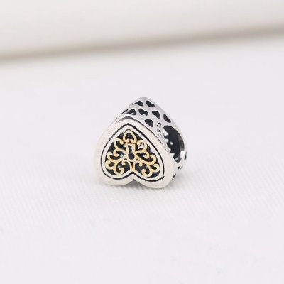 Conta de prata 925 (corações fechados)