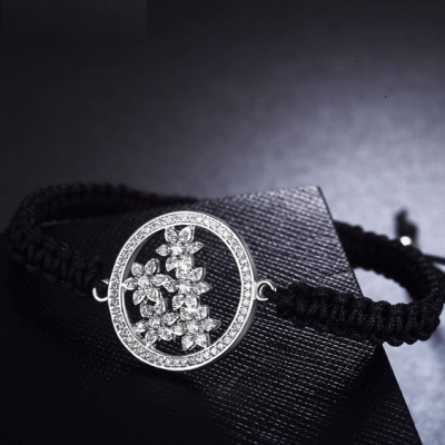 Pulseira de cordas com pendente banhado a ouro 18k