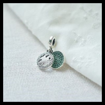 Conta pingente de prata 925 (trevo / anything is possible)