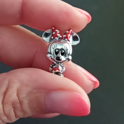 Conta de prata 925 (Minnie)