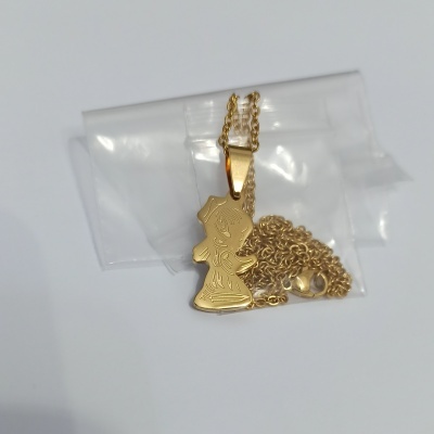 Fio com pingente / pendente cor ouro (1ª comunhão)