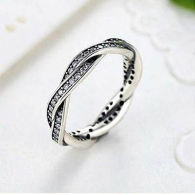 Anel / aliança de prata 925 com pedras zircão compatível com pandora