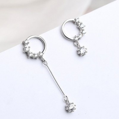 Brincos banhados a prata com zircões