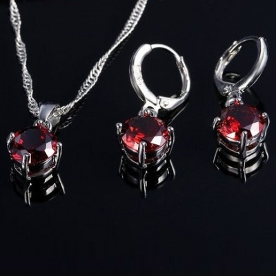 Conjunto brincos e pendente banhados a prata 925 com pedra zircão - Vermelho