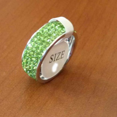 Aliança / anel de aço inoxidável - cristais (7mm)