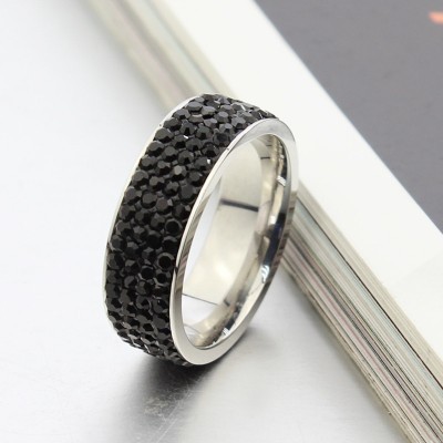 Aliança / anel de aço inoxidável - cristais (7mm)