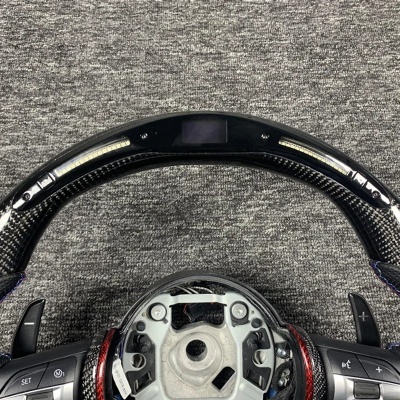 Volante BMW F20, F22, F30, F31, F32, F33, F35, F36, F10, F06, F12, F13, F15, F16 de fibra de carbono Com Led
