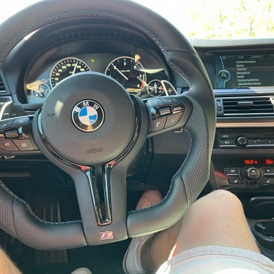 Volante BMW f30 f10 f31 f20 f25 f22 f36 f33 f32 f80 f82 f11 f18 f01 f90 e90   🔥 Transforma o interior do teu BMW!   Sente o verdadeiro ADN M Performance com este volante desportivo