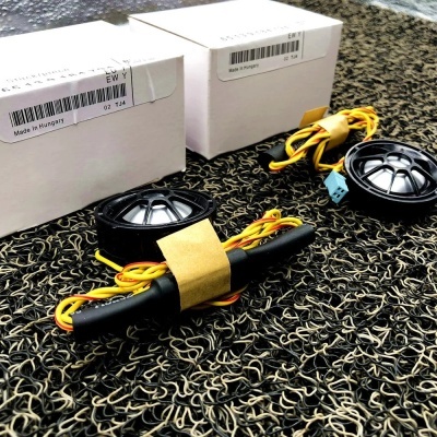 Tweeters + Capas BMW Série F22 2012-2019 Porta da frente HK AUDIO