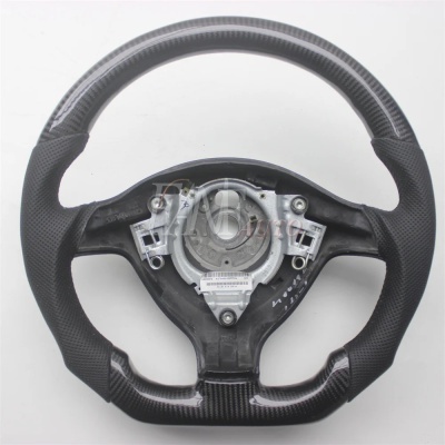 Volante  VW Volkswagen Bora e Golf 4 Mk4 GTI 1997-2002 com Couro e Fibra de Carbono