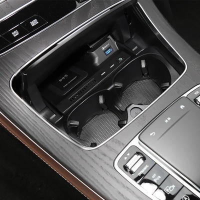 Carregador  sem fio USB Mercedes Benz W205 C43 C63 AMG GLC43 GLC63 X253 C GLC Class