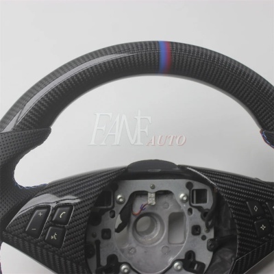 Volante BMW E60/E61     E63/E64  Sem Patilhas Carbono BMW E60/E61     E63/E64  Com ou Sem Patilhas
