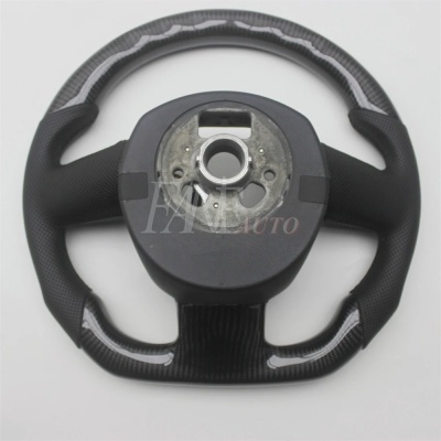 Volante Audi   A3 8P A4 B7 A5 8T 8F A6 C6 Q5 8R Q7 4L COM PATILHAS