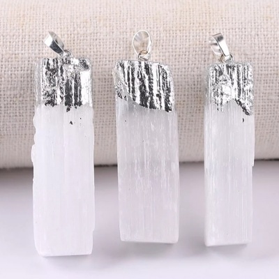 PENDENTE SELENITE