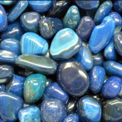 PEDRA ROLADA CALCEDÔNIA