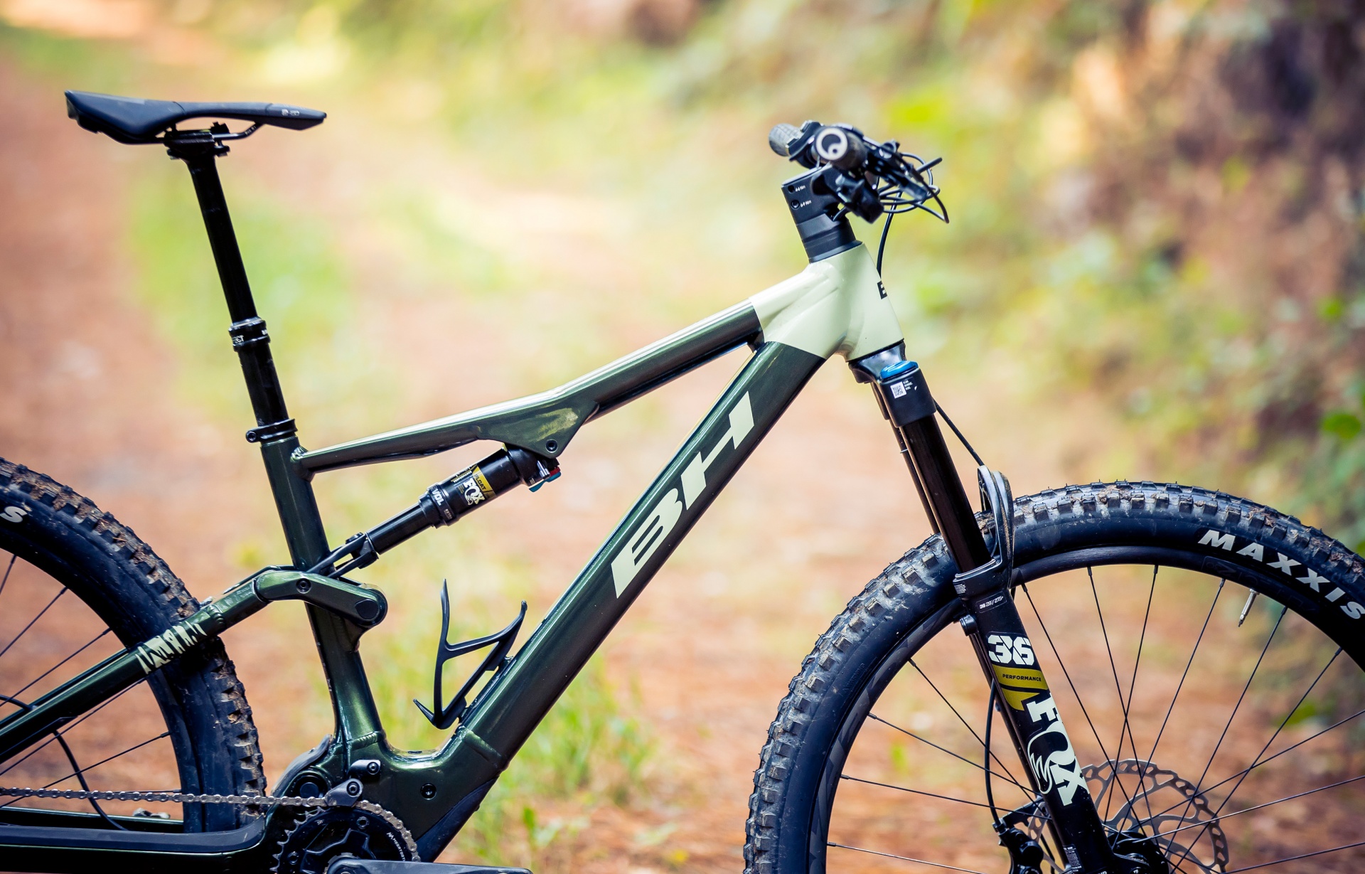 iLYNX TRAIL 8.0 iLYNX TRAIL 8.0