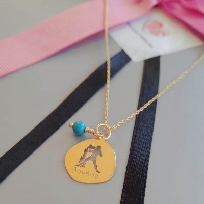 Colar Signo Aquário Prata 925 c/ Banho de Ouro e Pingente Turquesa