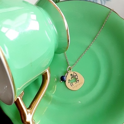 Colar Signo Sagitário Prata 925 c/ Banho de Ouro e Pingente Lápis Lazúli