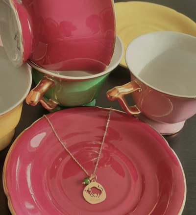 Colar Signo Touro Prata 925 c/ Banho de Ouro  e Pingente Jade Verde