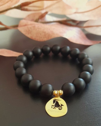 Pulseira Capricórnio Prata 925 c/ Banho de Ouro e Obsidianas Negras