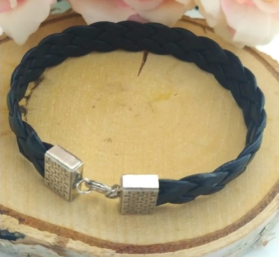 Pulseira de couro c/ fecho em Prata 925