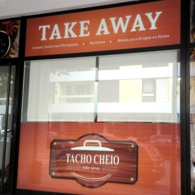 Vinil Autocolante para Interior de Montras