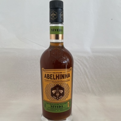 Abelhinha Néveda - Aguardente com Mel