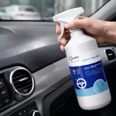 https://www.limpur.com/product/limpa-tabliers-profissional-interior-automovel