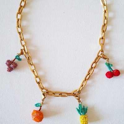COLAR FRUTAS