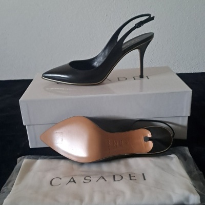 Sapatos Femininos Casadei em Couro Preto – Italianos, Elegantes, Tamanho 36, Novos com Caixa Original /Casadei Women's Shoes in Black Leather – Italian, Elegant, Size 36, New with Original Box