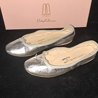 Sapatilhas Bailarina Femininas Flavio Castellani Prateadas – Exclusivas e Elegantes, Tamanho 37, Novas com Caixa Original/Women's Ballerina Slippers Flavio Castellani Silver – Exclusive and Elegant, Size 37, New with Original Box