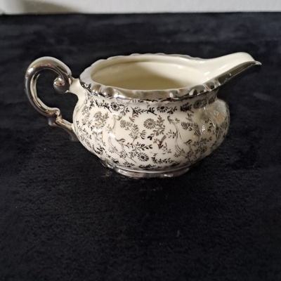 Serviço de chá vintage Mitterteich Bavaria anos 50 em porcelana com detalhes em prata - Conjunto para 10 pessoas/ Mitterteich Bavaria 50s Vintage Tea Set in Porcelain with Silver Accents – Set for 10 people
