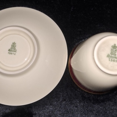 Conjunto de café vintage H&Co Bavaria anos 60 – Porcelana alemã com detalhes em vermelho e ouro puro para 6 pessoas / H&Co Bavaria 60s Vintage Coffee Set – German Porcelain with Red and Pure Gold Accents for 6 People