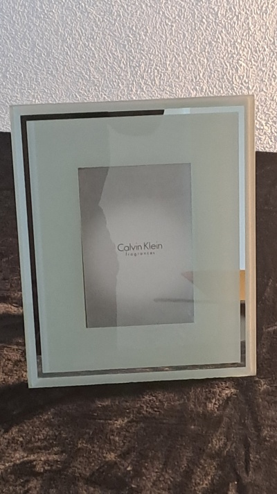 Moldura de Vidro Calvin Klein Vintage | Peça Decorativa Original / Calvin Klein Vintage Glass Frame | Original Decorative Piece