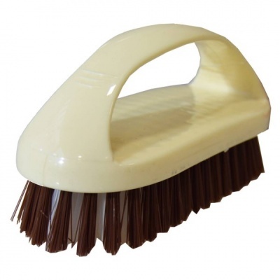 Escova com pega para tapetes e alcatifas