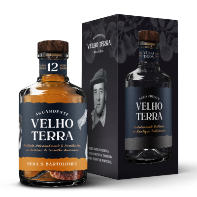 VELHO TERRA  Aguardente de Pêra de S.Bartolomeu com pêra  700ml