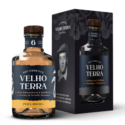 VELHO TERRA  Aguardente de Pêra Rocha 700ml