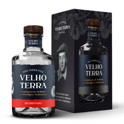 VELHO TERRA  Aguardente de Medronho 700ml