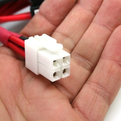 Cabo de alimentação  YAESU - Com 2x Fusível 4 Pinos   + Conector 4 Pinos  13.8V/24V  DC