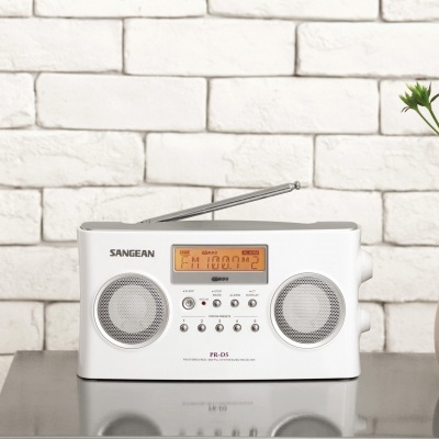 Receptores/Scanner SANGEAN PR-D5