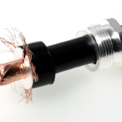 Conector Tipo N  Macho Cabo LMR-400 / RG-213 - Ref N-AIR  2  Pinos Made in Germany (Corpo Robusto)