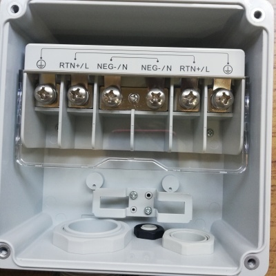 Caixa de transferência estanque para cabos OCB-01M - Tensão DC