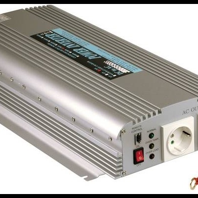 Inversores  Onda trapezoidal  DC/AC - 12/24Vdc to 230Vac  AKOWA  A301   150W a  1700W