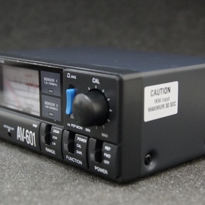 Medidor  Ondas Estacionárias  SWR HF/VHF/UHF AVAIR AV-601  1KW  Tipo  PL/PL  e Tipo PL/N
