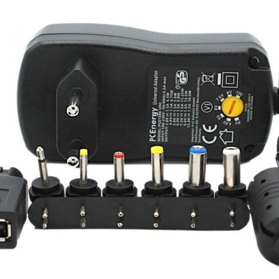 Alimentador Ac/Dc UNIVERSAL OUT 3-12VDC 1.5AMP 18W  E  3-12V 1A 12W  6 CONECTORES + USB  + BORNES