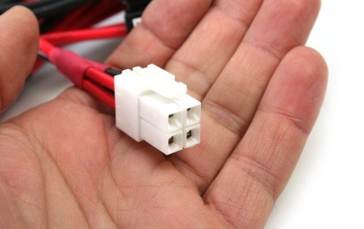 Cabo de alimentação  YAESU - Com Fusível   + Conector 4 Pinos  13.8V/24V  DC