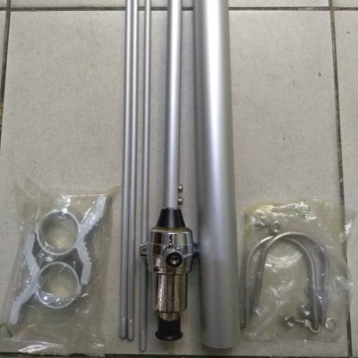 Antena Base Monobanda MALDOL VHF dupla 2 x 5/8  ajustável, 110-180 MHz., 5 dB. GPV-2MA