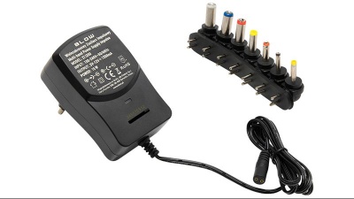 Alimentador Ac/Dc  Universal  230V a 3/4.5/5/6/7.5/9/12V 1.2A BW 8263
