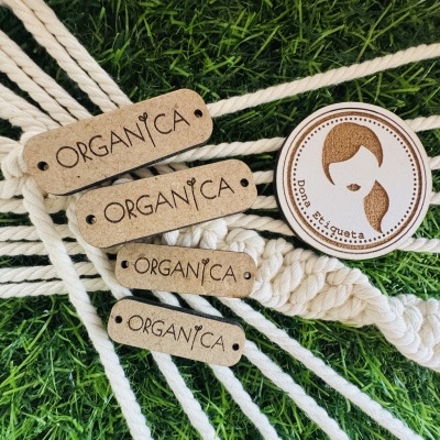Chapas em MDF personalizadas